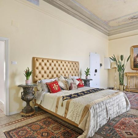 Lullaby Suite Near Palazzo Vecchio And Piazza Signoria -Hosted By Sweetstay 佛罗伦萨 外观 照片