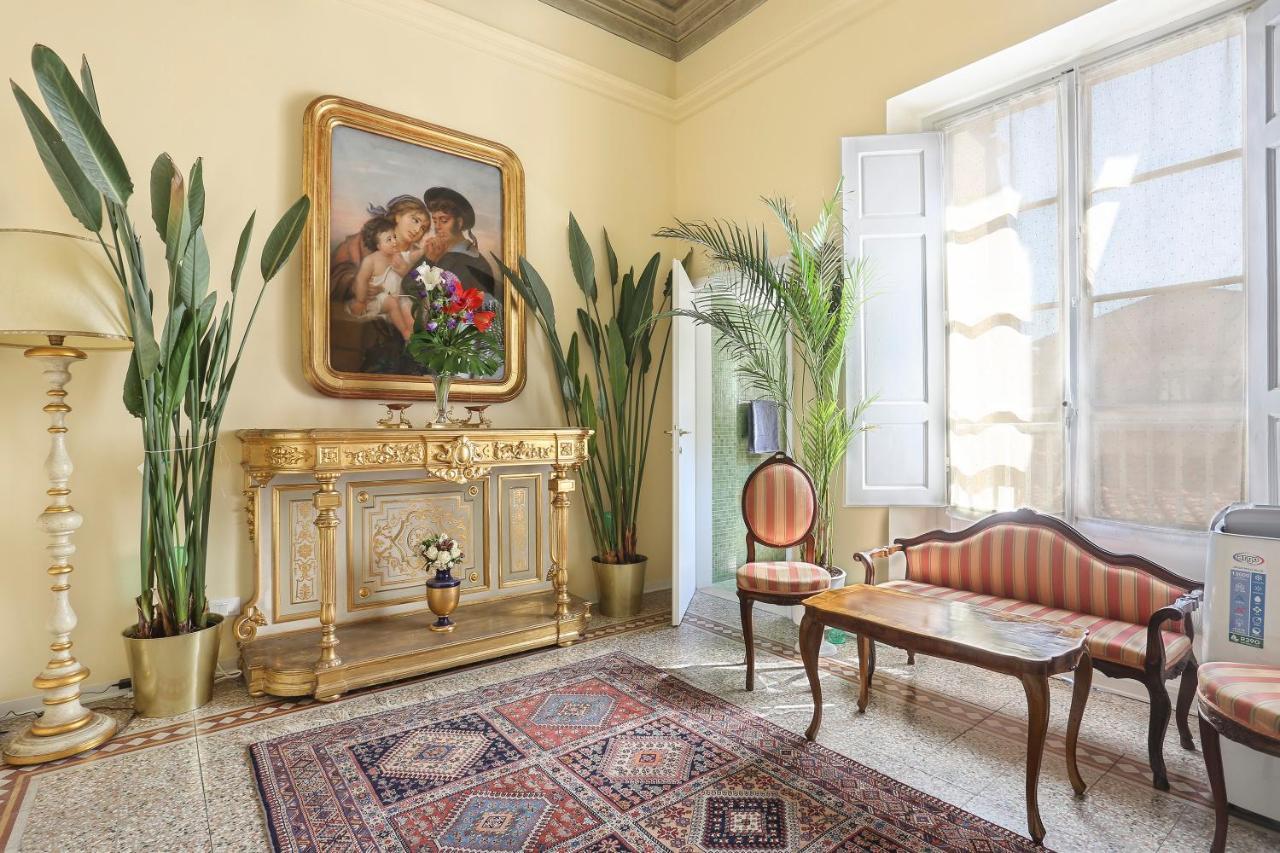 Lullaby Suite Near Palazzo Vecchio And Piazza Signoria -Hosted By Sweetstay 佛罗伦萨 外观 照片
